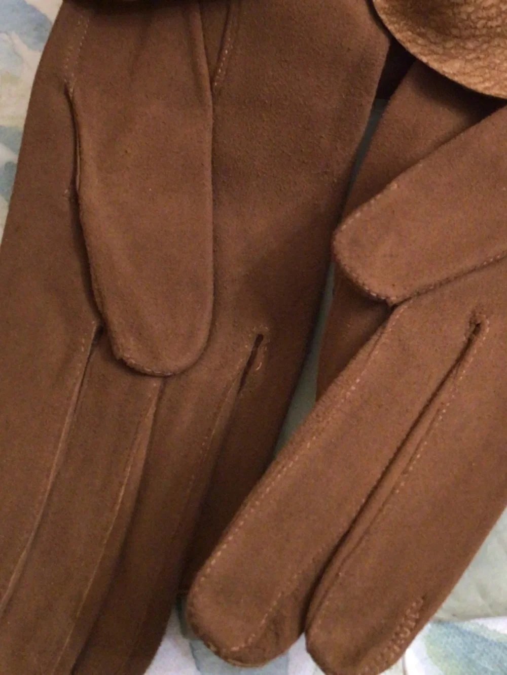 Vintage Womens Brown Suede Gloves Mid Length